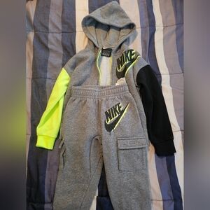 Nike kid sweat set